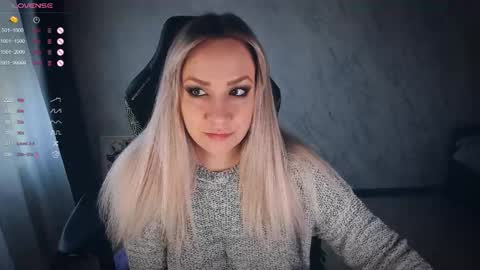 Snapshot of bellezza_ chatting on 04.28.26 Your Annabelle Wolf online show from 04.28.26