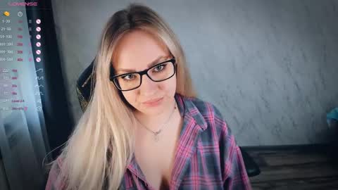 Snapshot of bellezza_ chatting on 05.30.26 Your Annabelle Wolf online show from 05.30.26