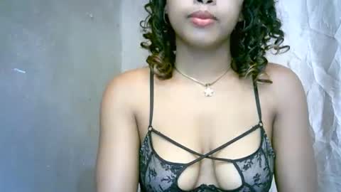 Snapshot of bellibellah chatting on 02.16.26 BelliBellah online show from 02.16.26