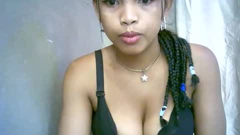 Snapshot of bellibellah chatting on 04.01.26 BelliBellah online show from 04.01.26