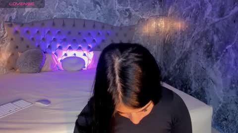 Snapshot of bellinda_21 chatting on 09.28.25 Belinda online show from 09.28.25