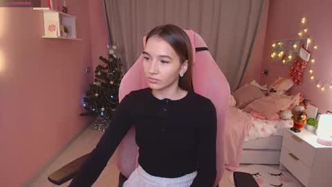 Bella online show from 12.21.25