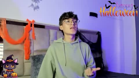 Neon online show from 10.30.25