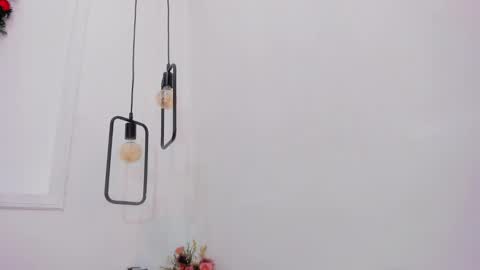 Snapshot of bellota_flak chatting on 12.13.24 Bellota Flak online show from 12.13.24