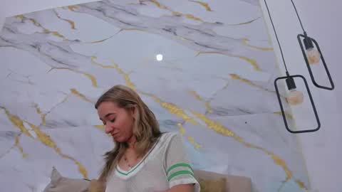 Snapshot of bellota_flak chatting on 01.18.25 Bellota Flak online show from 01.18.25