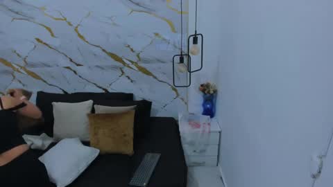 Snapshot of bellota_flak chatting on 02.04.25 Bellota Flak online show from 02.04.25