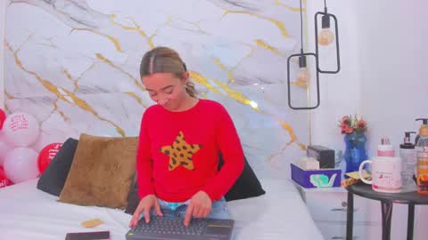 Snapshot of bellota_flak chatting on 02.14.25 Bellota Flak online show from 02.14.25