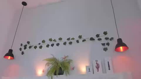 Snapshot of bellota_flak chatting on 09.10.25 Bellota Flak online show from 09.10.25