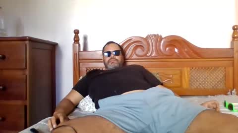 Snapshot of benjamin_anderson chatting on 07.17.26 Anderson A Calculadora loves Isa 3 online show from 07.17.26
