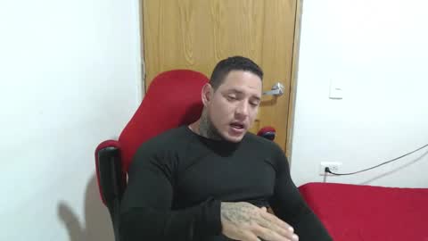 Snapshot of benjamin_isaac chatting on 03.06.26 benjamin_isaac online show from 03.06.26