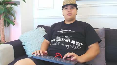 bennett_alejoo online show from 11.01.25