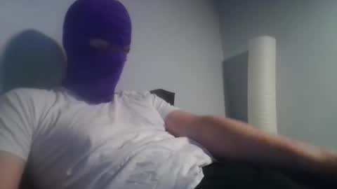 Snapshot of bennybueno chatting on 05.17.26 bennybueno online show from 05.17.26