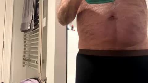 benz10001 online show from 02.20.26