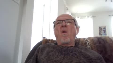 Snapshot of bernard1102 chatting on 01.03.25 bernard1102 online show from 01.03.25