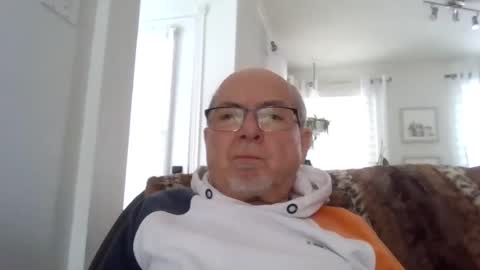 Snapshot of bernard1102 chatting on 01.23.25 bernard1102 online show from 01.23.25