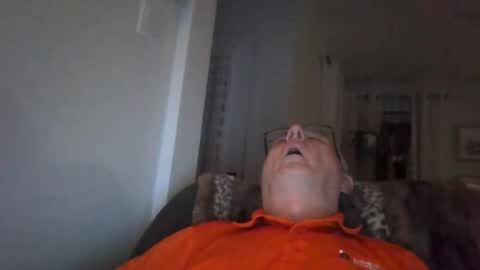 Snapshot of bernard1102 chatting on 09.18.25 bernard1102 online show from 09.18.25