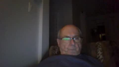 Snapshot of bernard1102 chatting on 10.03.25 bernard1102 online show from 10.03.25