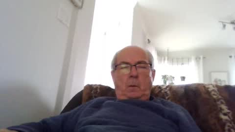 Snapshot of bernard1102 chatting on 10.24.25 bernard1102 online show from 10.24.25