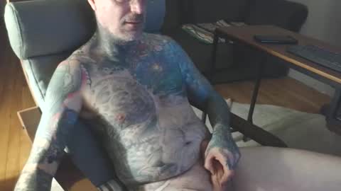 Snapshot of bernhard666 chatting on 01.04.25 bernhard666 online show from 01.04.25