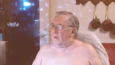 Snapshot of best127 chatting on 02.06.25 jean online show from 02.06.25