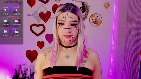 aleja   independent model online show from 02.04.25