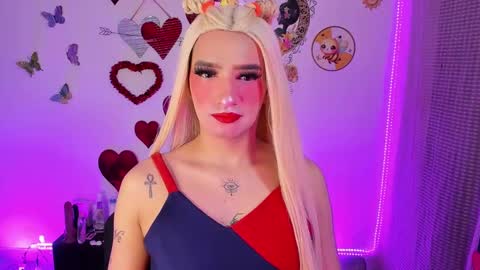 aleja   independent model online show from 02.10.25