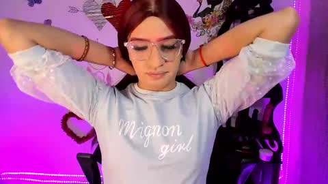 aleja   independent model online show from 03.05.25
