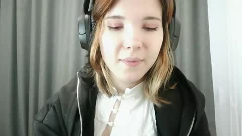 Snapshot of beulabejerano chatting on 04.20.26 Ruby online show from 04.20.26