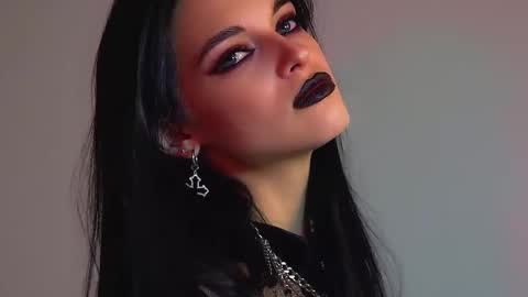 Beverly online show from 11.11.25