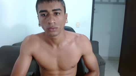 Snapshot of bfernando_05 chatting on 12.19.24 BAYRON online show from 12.19.24