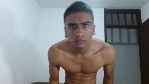 Snapshot of bfernando_05 chatting on 01.11.25 BAYRON online show from 01.11.25