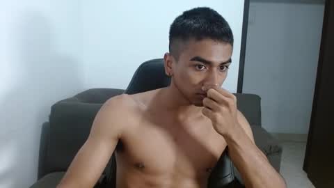 Snapshot of bfernando_05 chatting on 01.11.25 BAYRON online show from 01.11.25