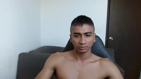 Snapshot of bfernando_05 chatting on 02.12.25 BAYRON online show from 02.12.25