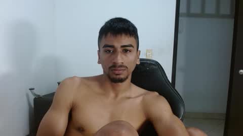 Snapshot of bfernando_05 chatting on 09.19.25 BAYRON online show from 09.19.25