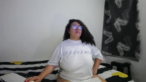 Bianca Tuesday to Sunday from 2am to 6am UTC-5 online show from 05.19.26