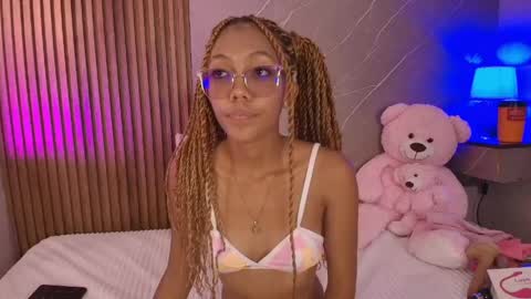 Snapshot of biancaa__18 chatting on 04.27.26 biancaa__18 online show from 04.27.26