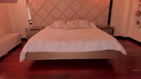 Bianca Pierce online show from 02.02.26