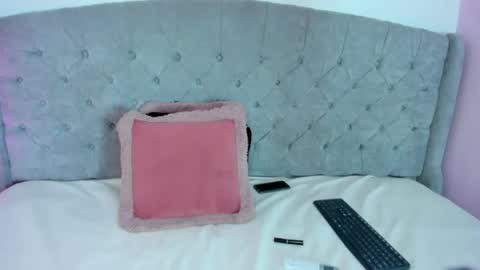 Biannca Diaz online show from 05.21.26