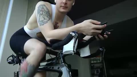 bicyclesocks online show from 04.05.26