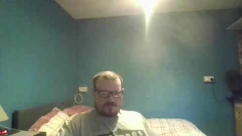 Snapshot of bidan1986 chatting on 12.14.25 bigdan1986 online show from 12.14.25