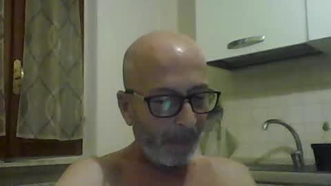 Snapshot of big23italy chatting on 08.04.26 big23italy online show from 08.04.26