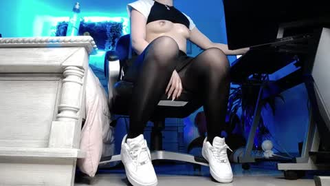 Lava online show from 01.21.25