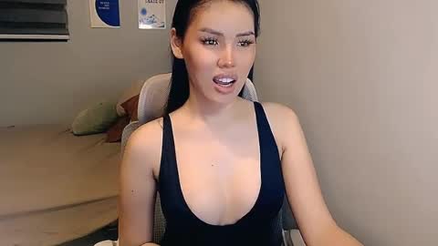 Mia online show from 06.30.26