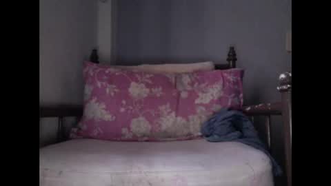 Snapshot of bigbeastmex chatting on 04.16.26 Emi online show from 04.16.26