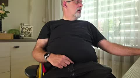 Snapshot of bigbibear88 chatting on 05.21.26 bigbibear88 online show from 05.21.26