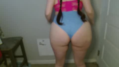 Isabella online show from 12.05.25