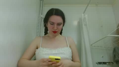 Isabella online show from 05.06.26