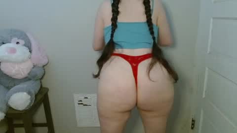 Isabella online show from 06.25.26