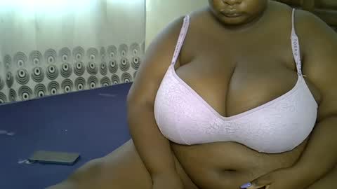 Snapshot of bigchocotities chatting on 01.03.25 bigchocotities online show from 01.03.25