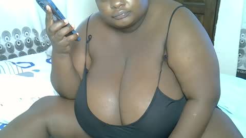 Snapshot of bigchocotities chatting on 01.06.25 bigchocotities online show from 01.06.25